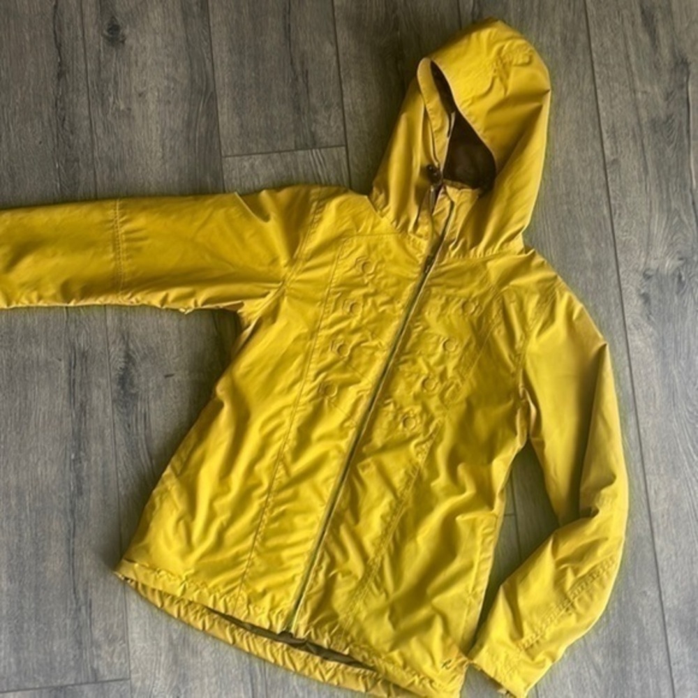 Holden Outerwear jacket size Large Marigold color Ski Snowboard